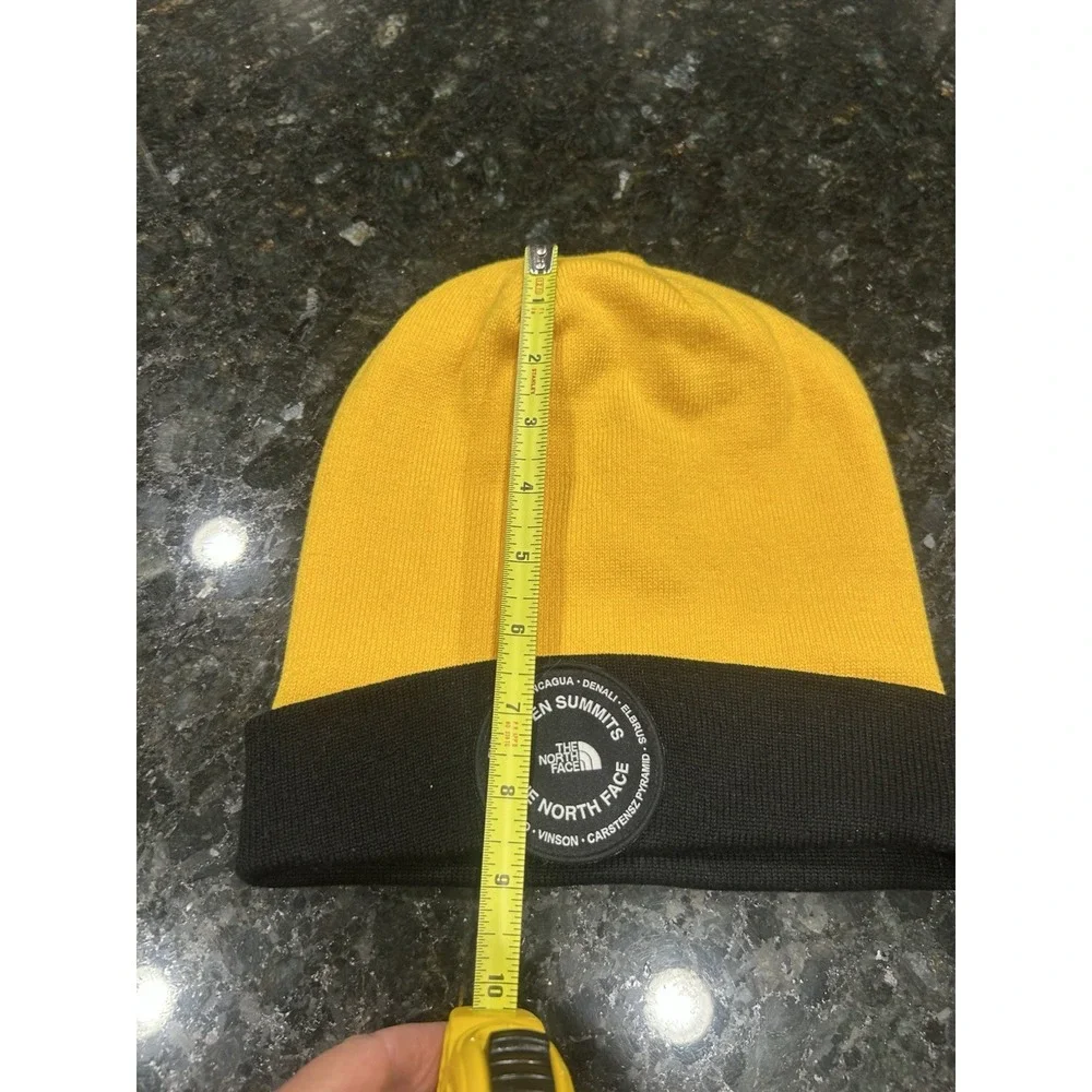 THE NORTH FACE Seven Summit Patch Beanie Hat Arrowwood Yellow Black Unisex OS